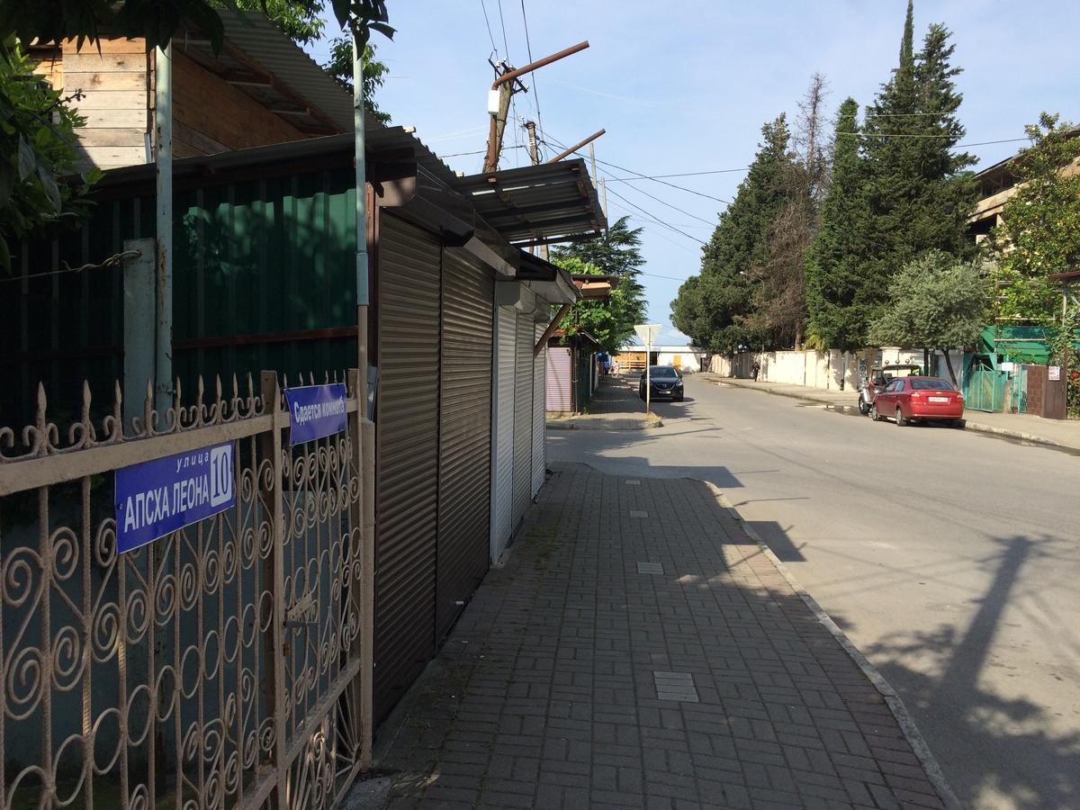 Частный Дом У Моря Gagra Esterno foto